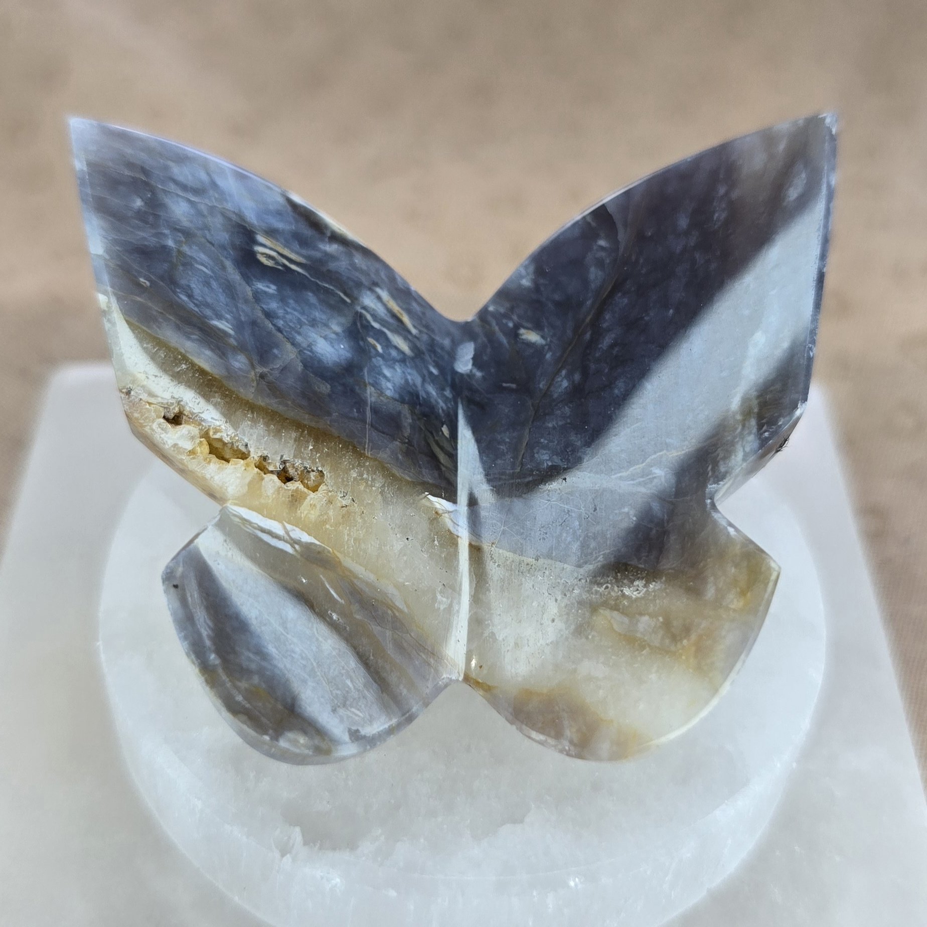 Purple Chalcedony Butterfly Carving - Image 3