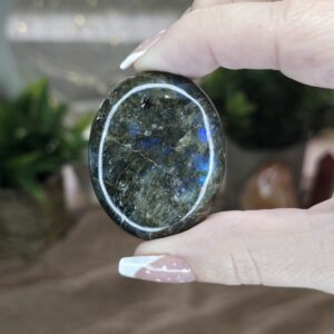Blue Flash Labradorite Palm Stone – Natural Crystal Worry Stone