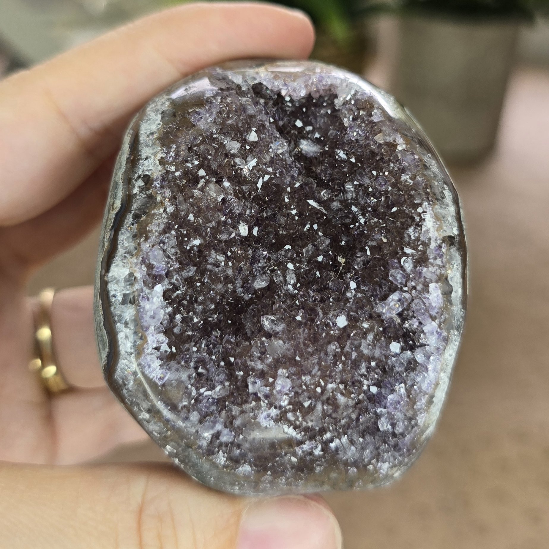 Sugar Amethyst Cut Base With Crystal Pockets (Approx 240g) - Image 3