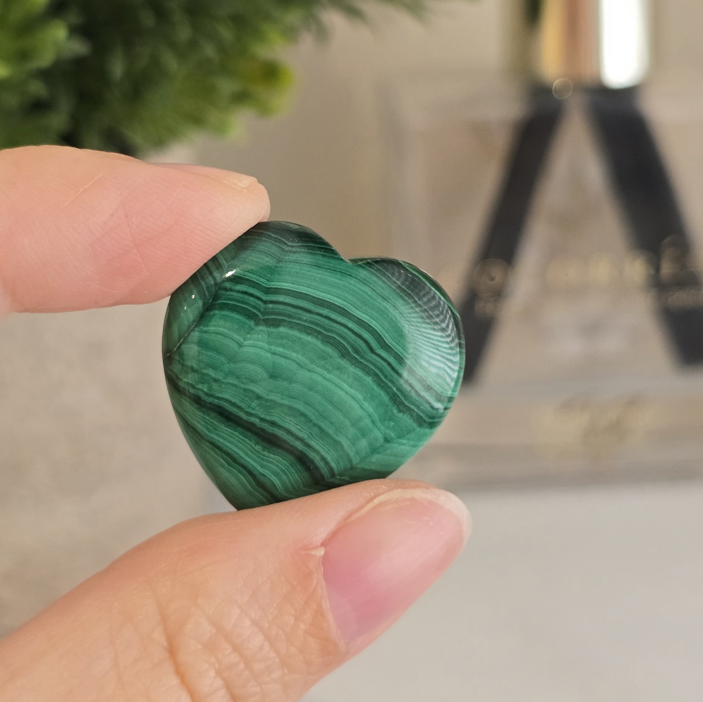 Malachite Polished Heart Crystal - Image 4