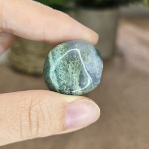 Moss Agate Tumble Stone – 22mm